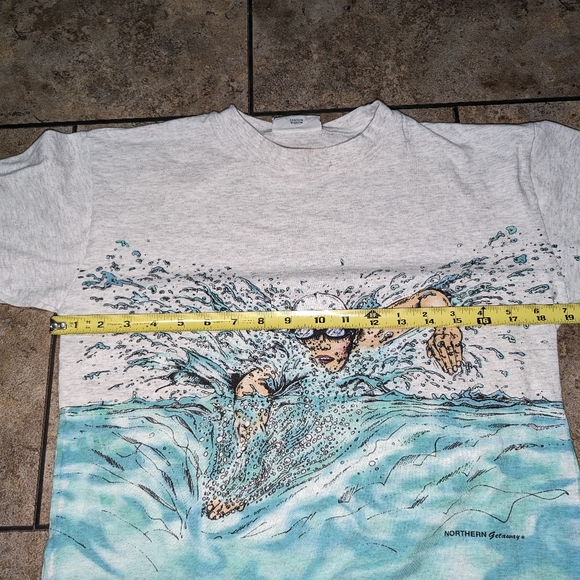 Northern Getaway Vintage Single Stitch Men's Small-Ladies Medium Swimming Tee - Picture 6 of 6